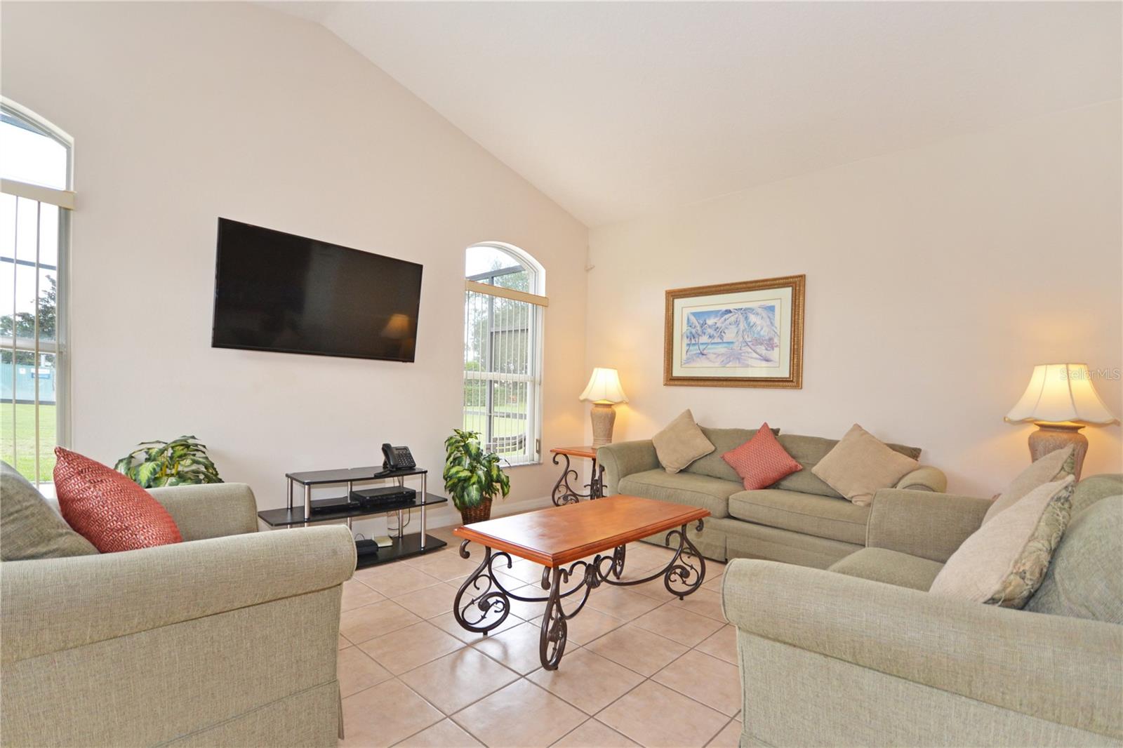 423 Corvina Drive, FL