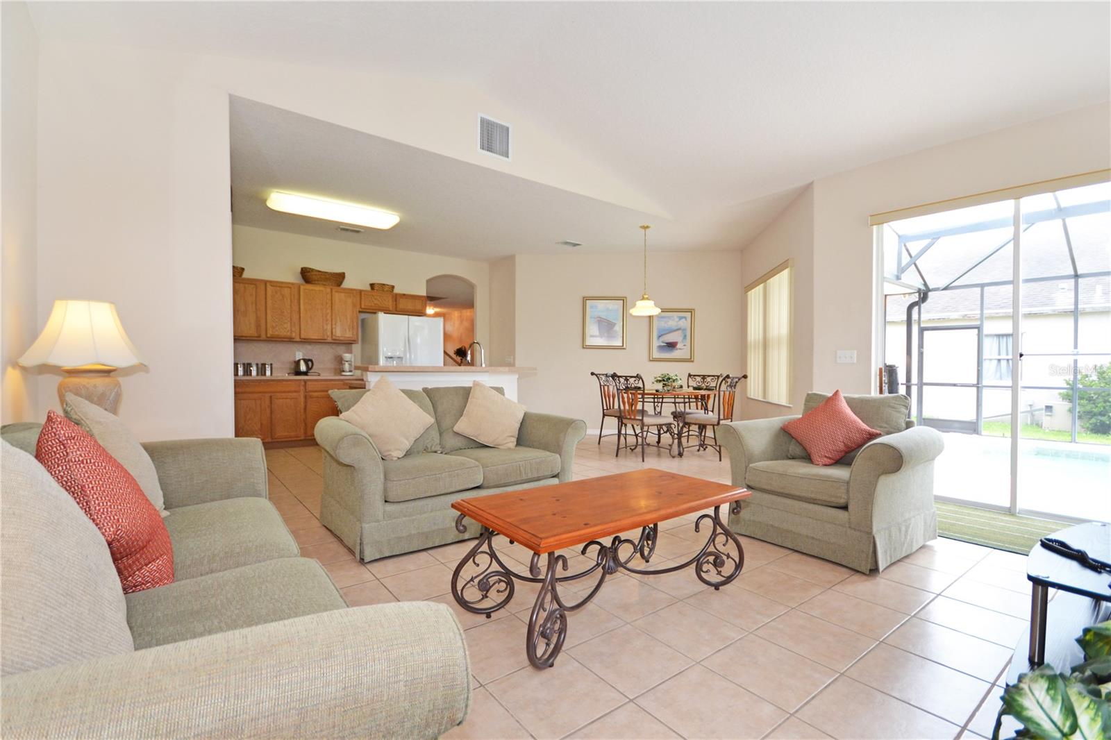 423 Corvina Drive, FL