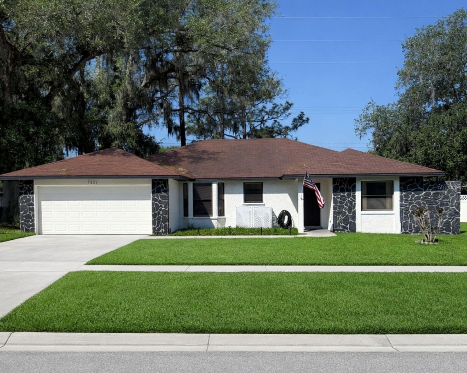 1413 Sandalwood Dr, FL
