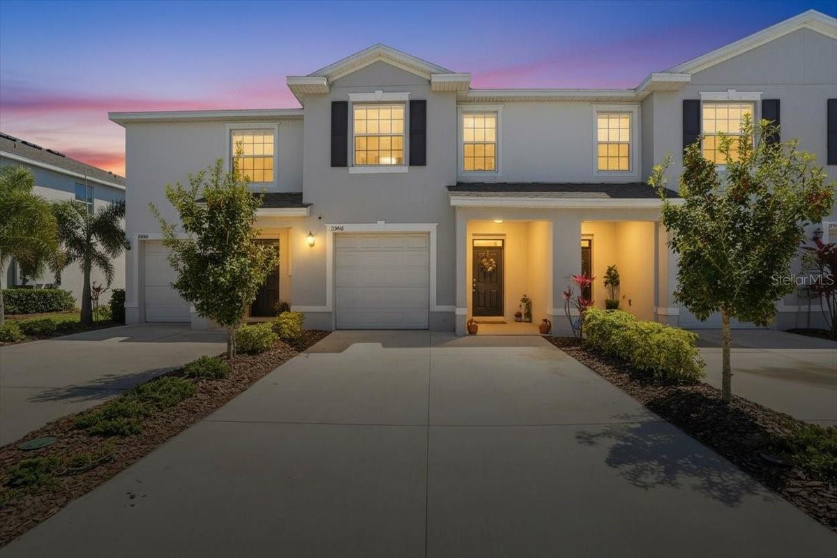 17456 Crescent Moon Loop, FL