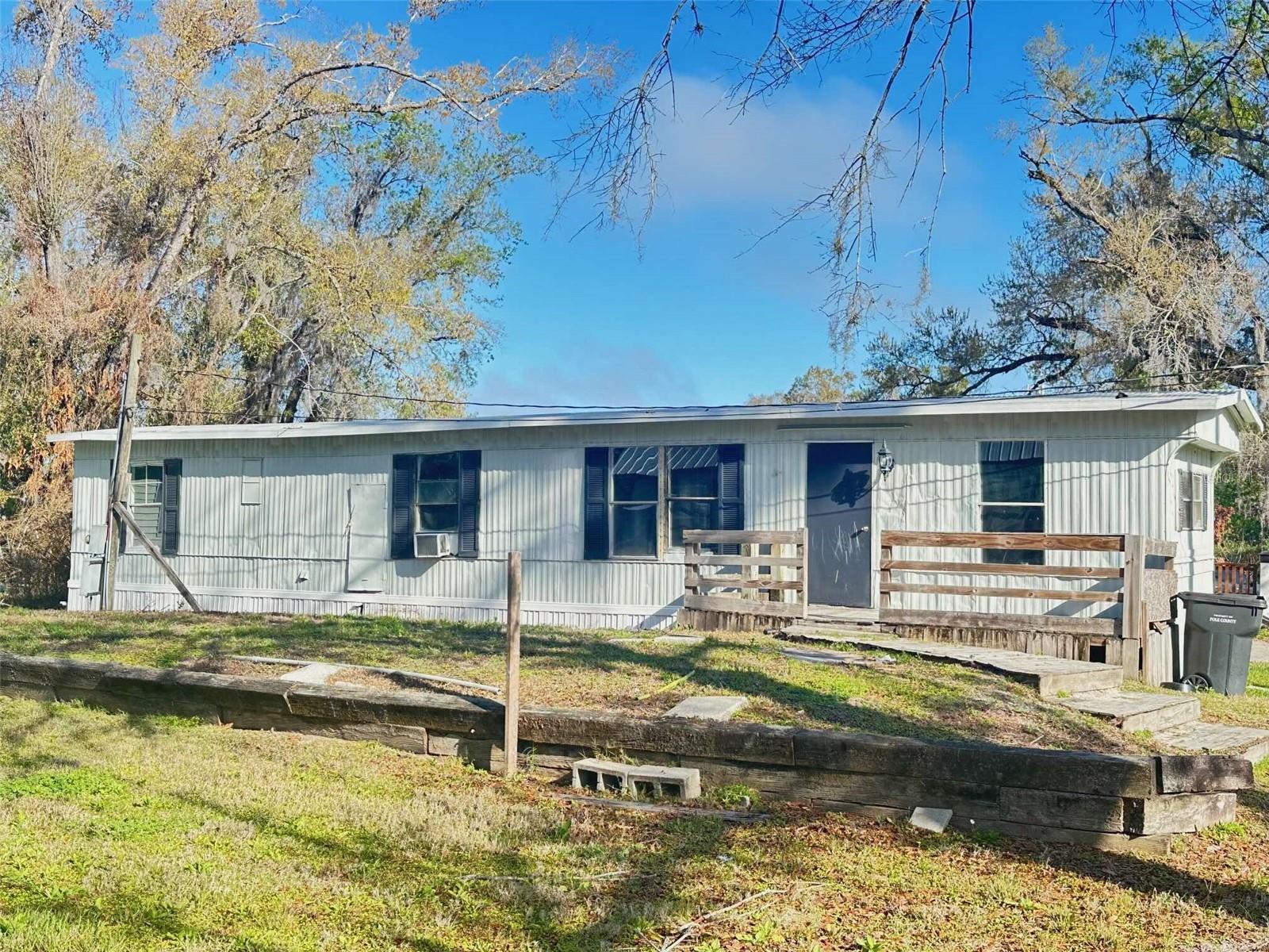 711 Nashville Road, FL