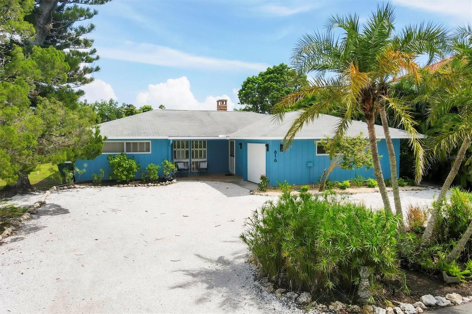 616 Lyons Ln, FL