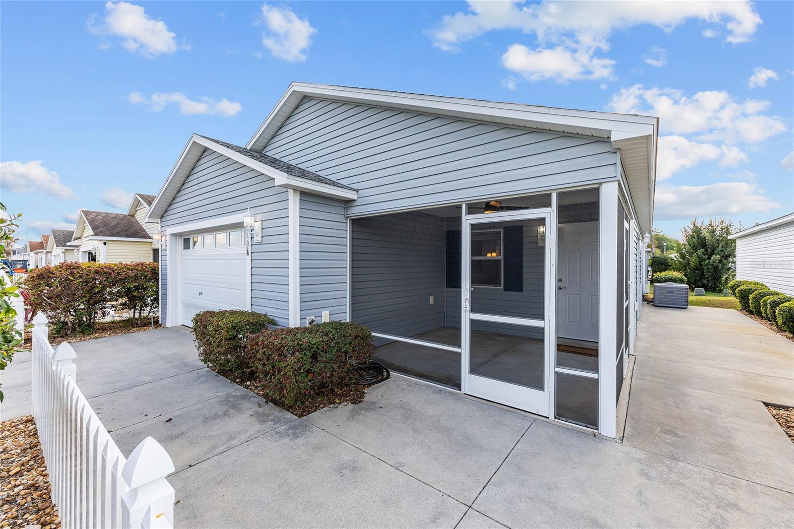 3404 Carrabelle Court, FL