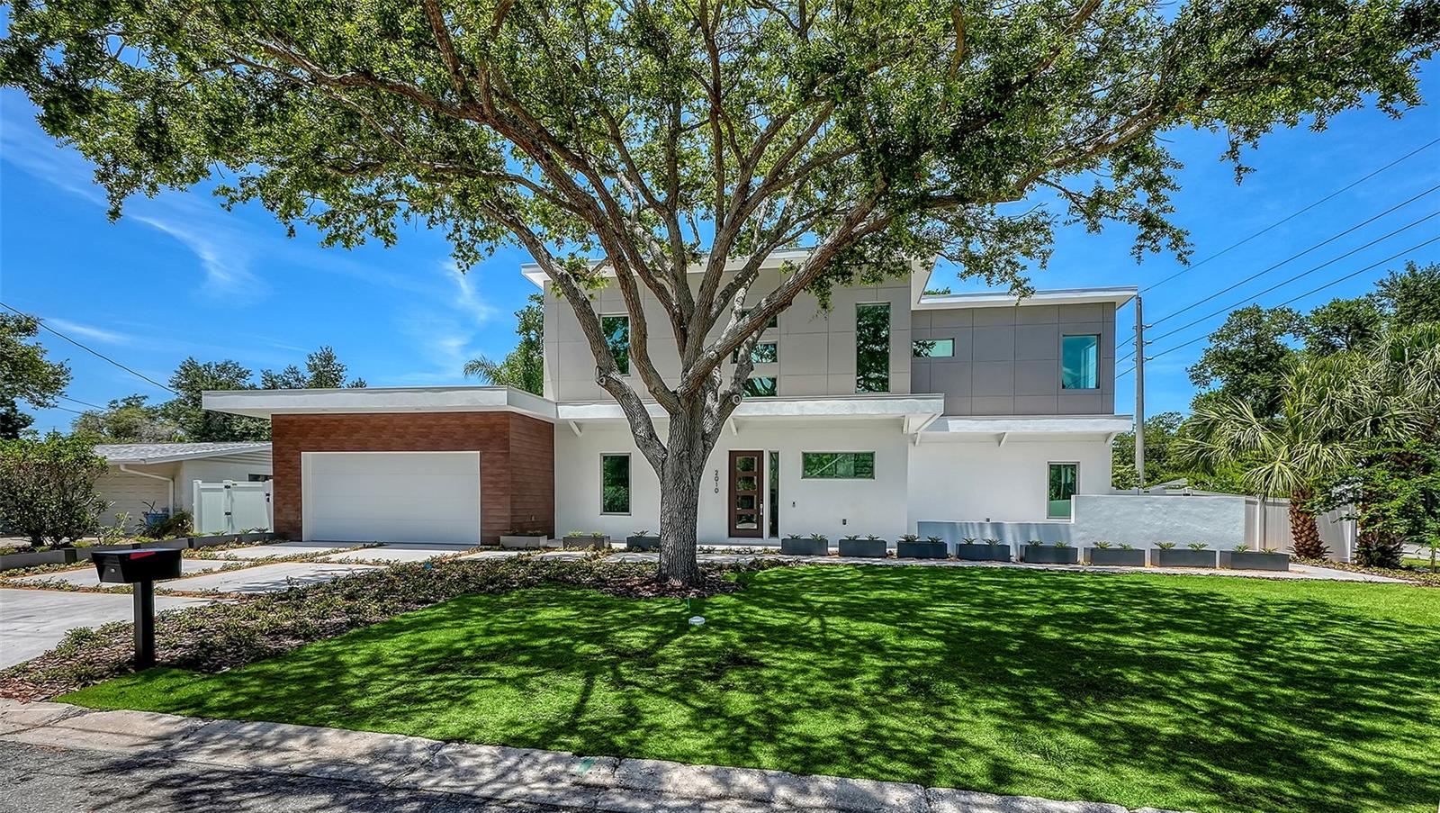 2010 Hyde Park Circle, FL