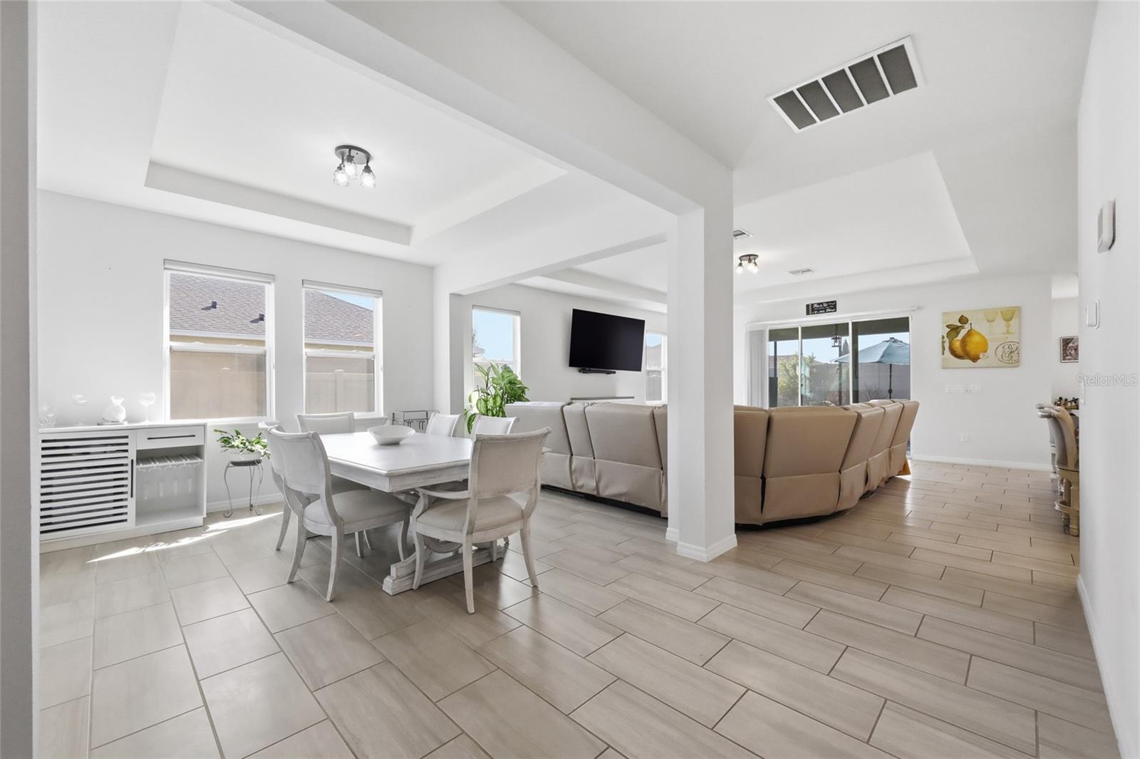 468 Halter Drive, FL