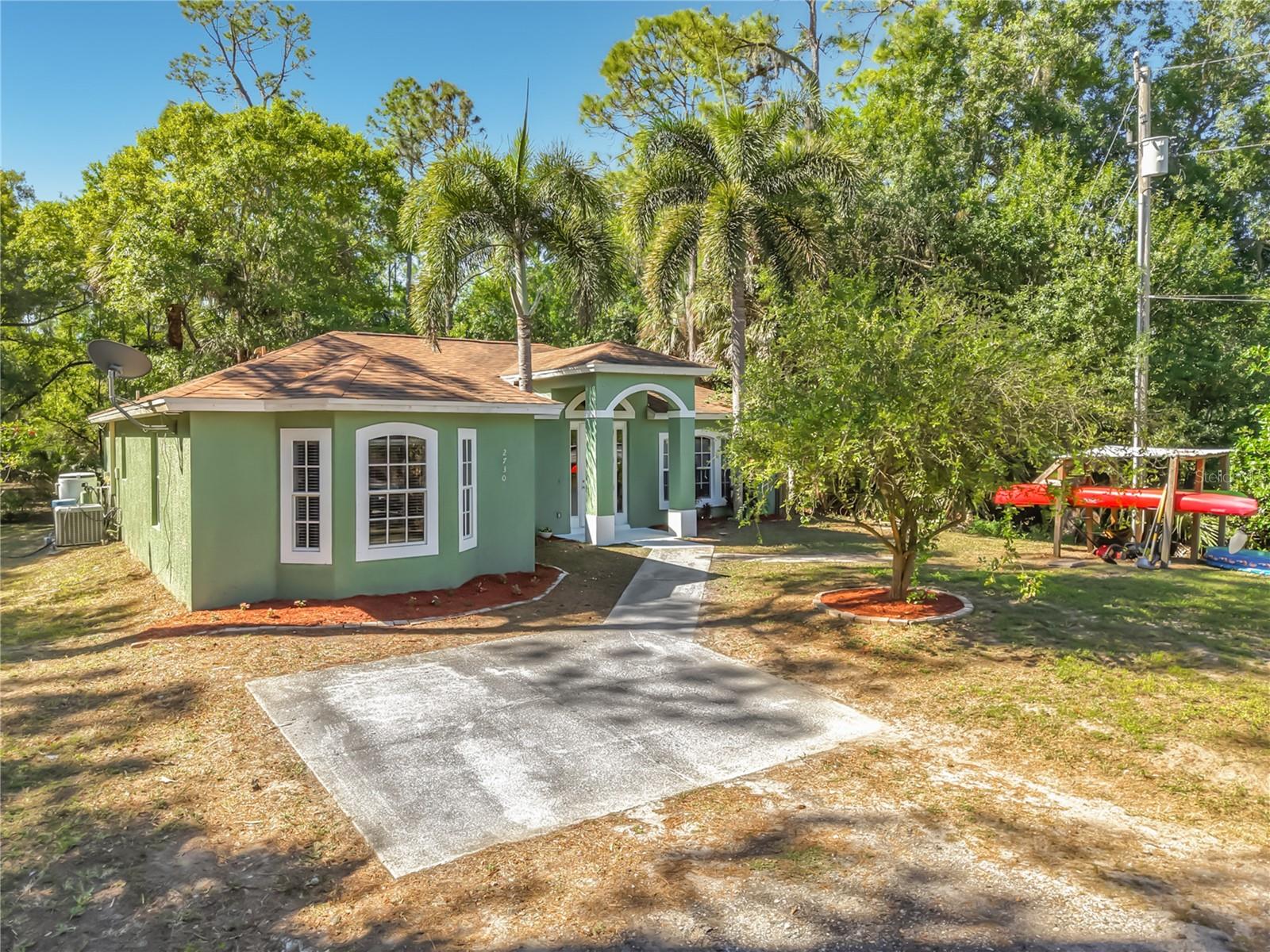 2730 68th Ave Ne, FL