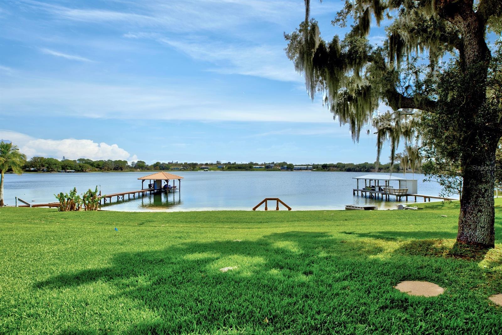 125 Mccoy Drive, FL