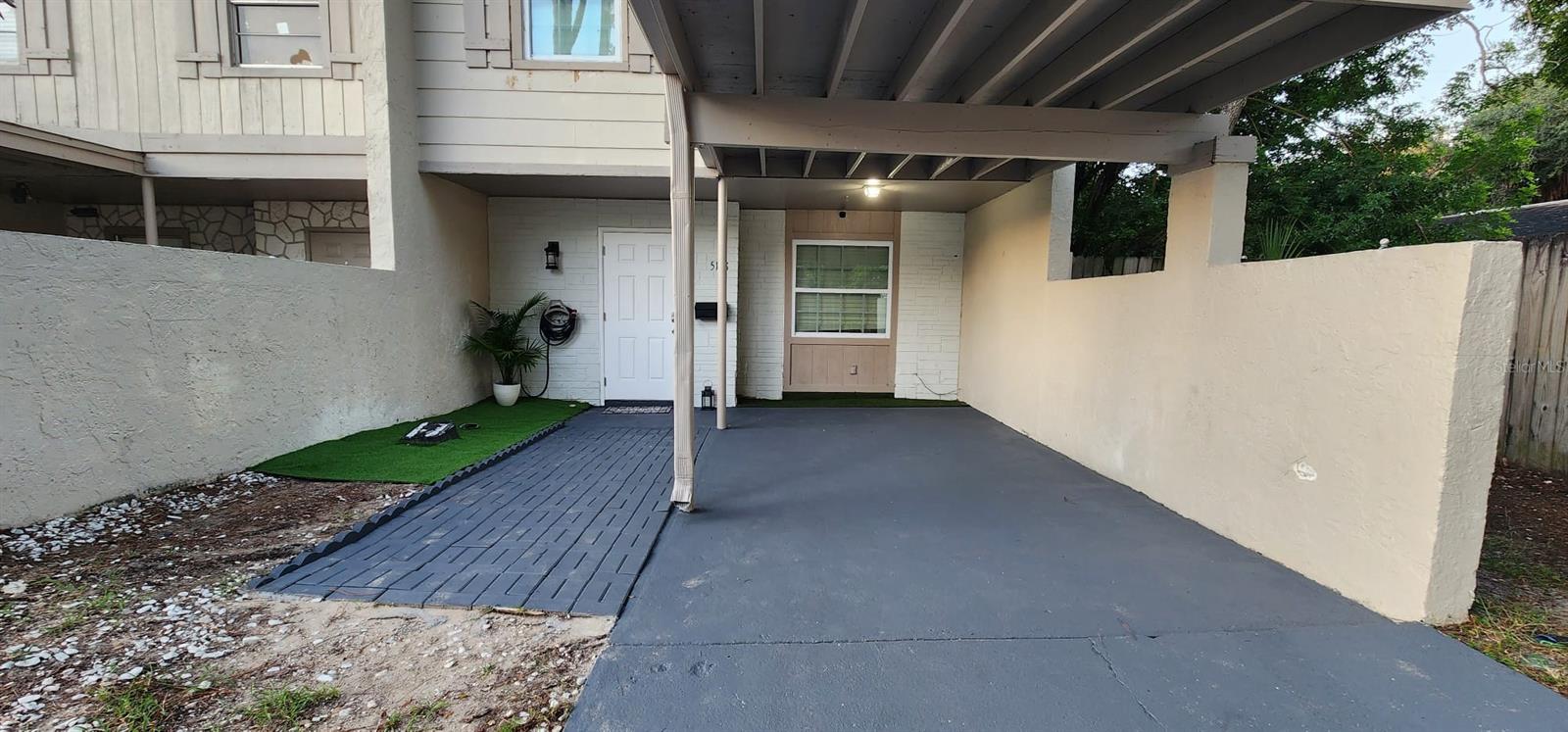 5118 Tennis Court Circle, FL