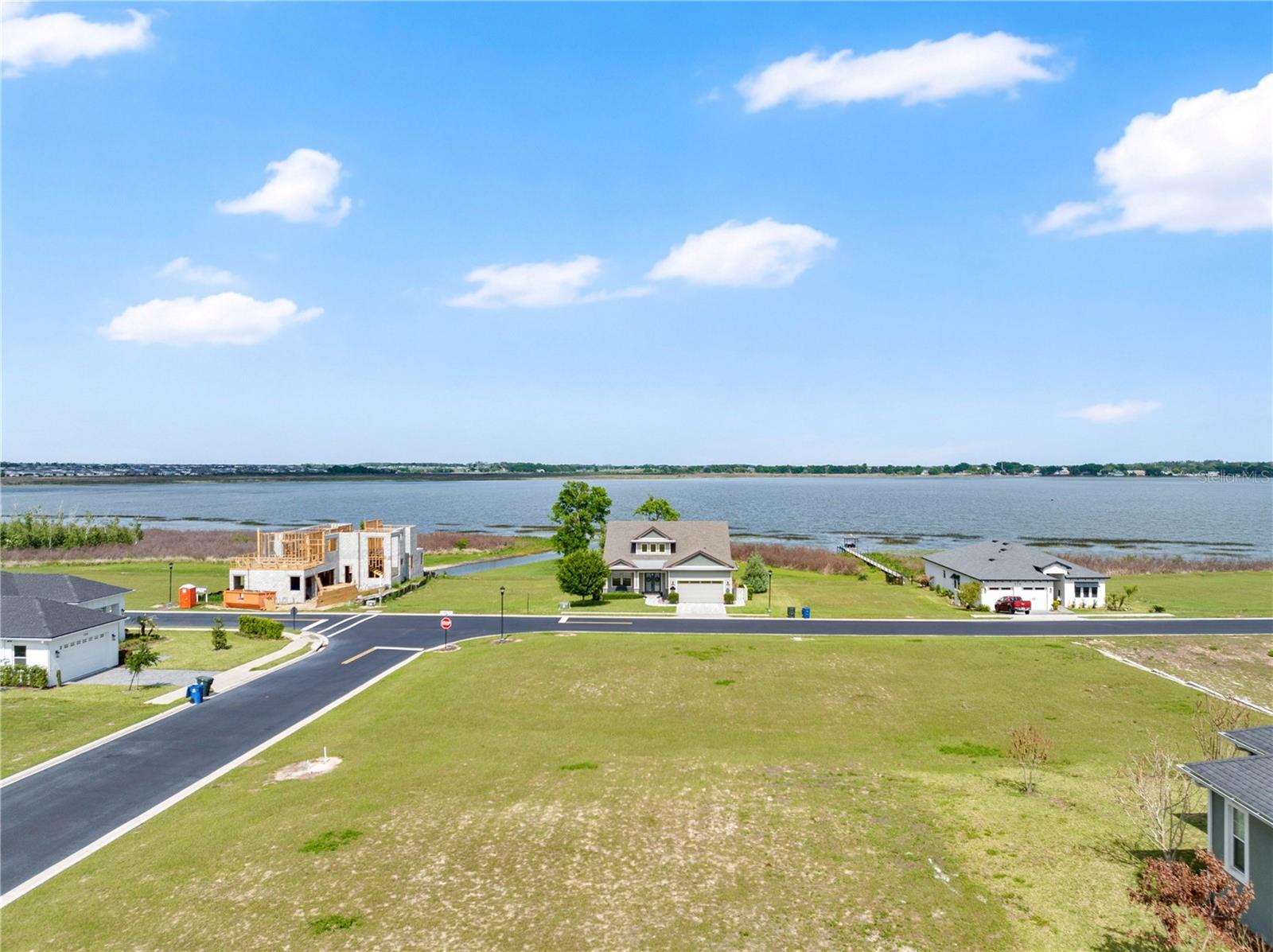 285 Caladium Ave, FL