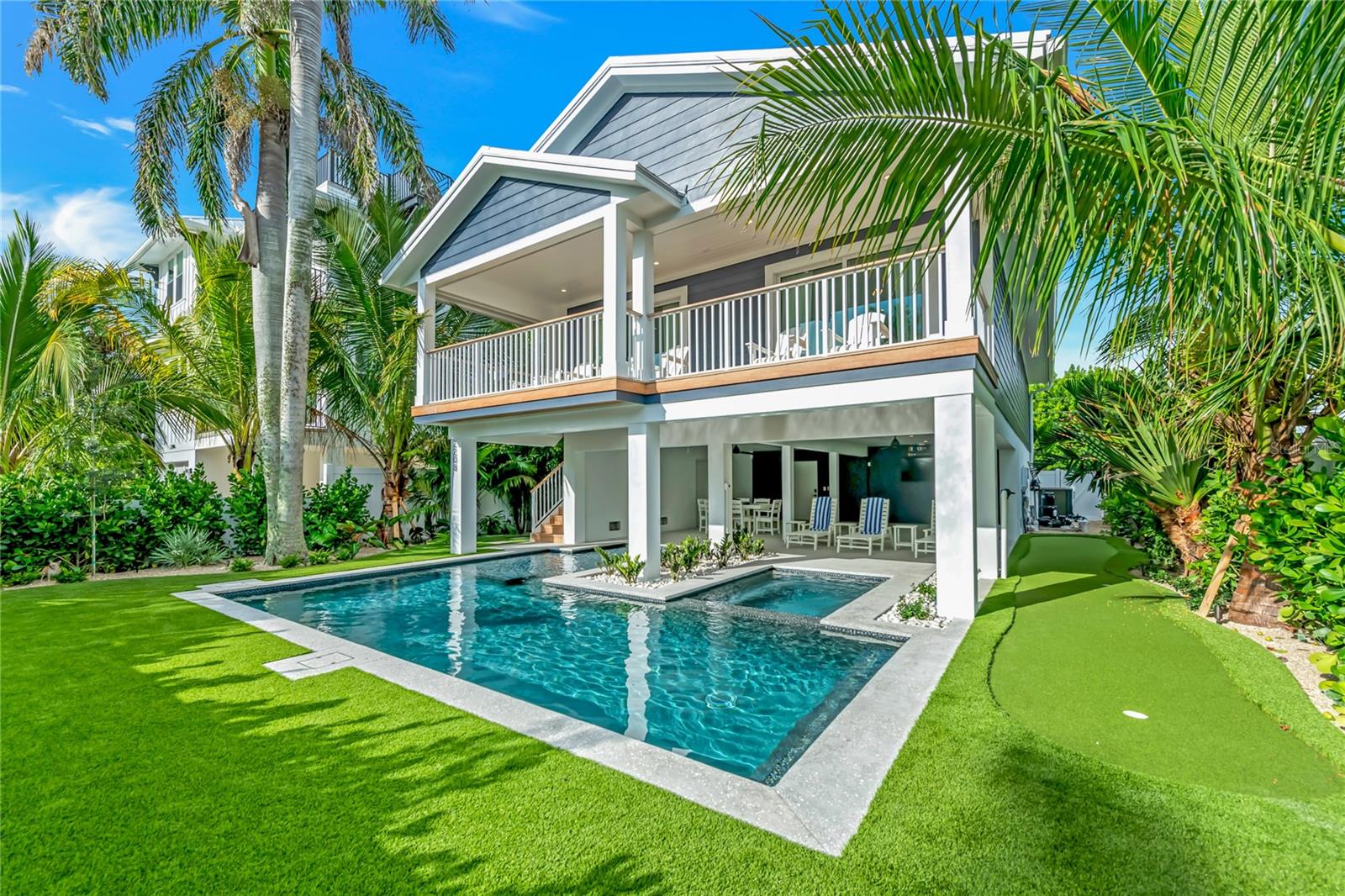 2208 Avenue A, FL