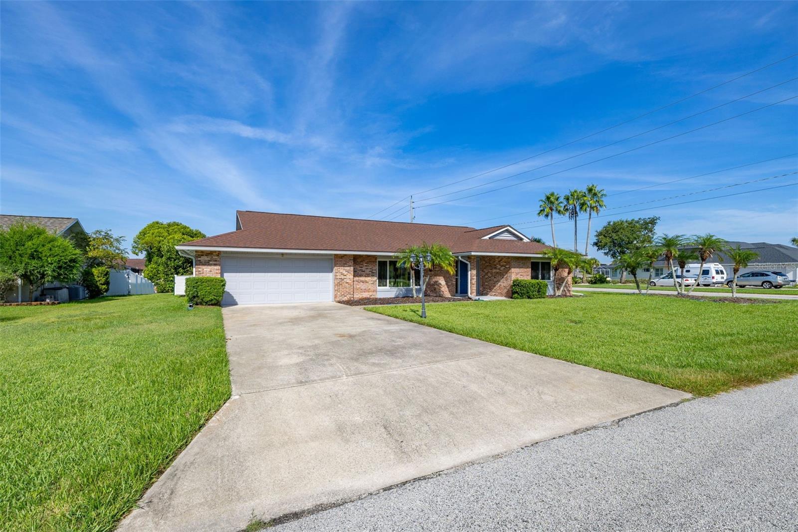 2 Claymont Court, FL