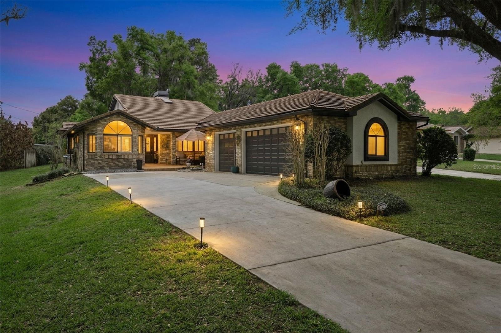 312 Waterwood Drive, FL