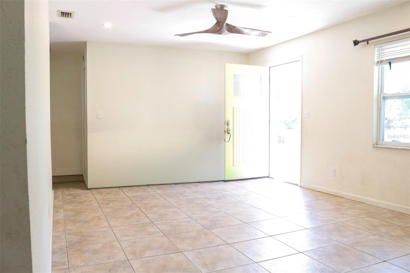 1610 2nd Street, FL