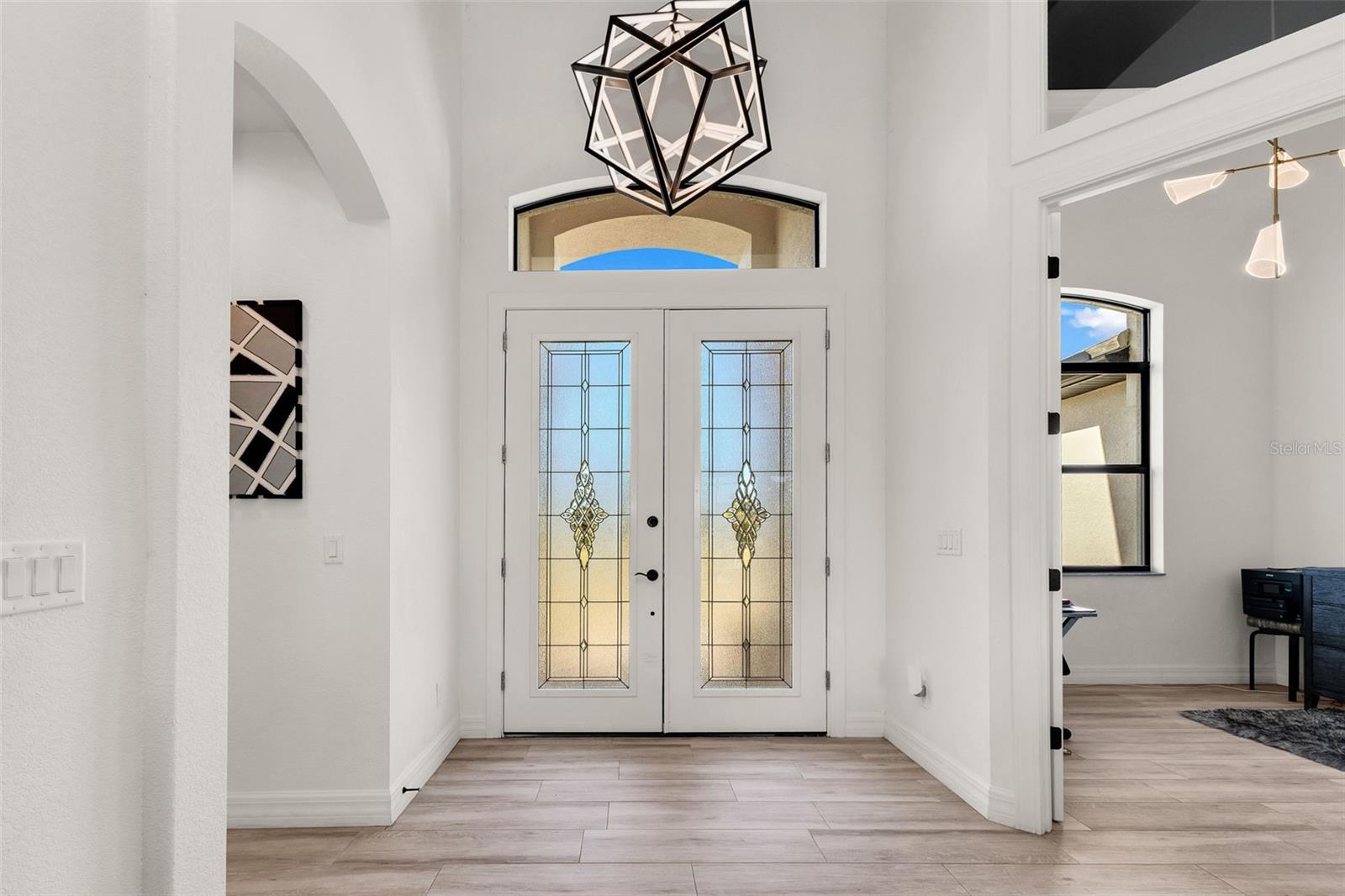 48 Master Drive, FL