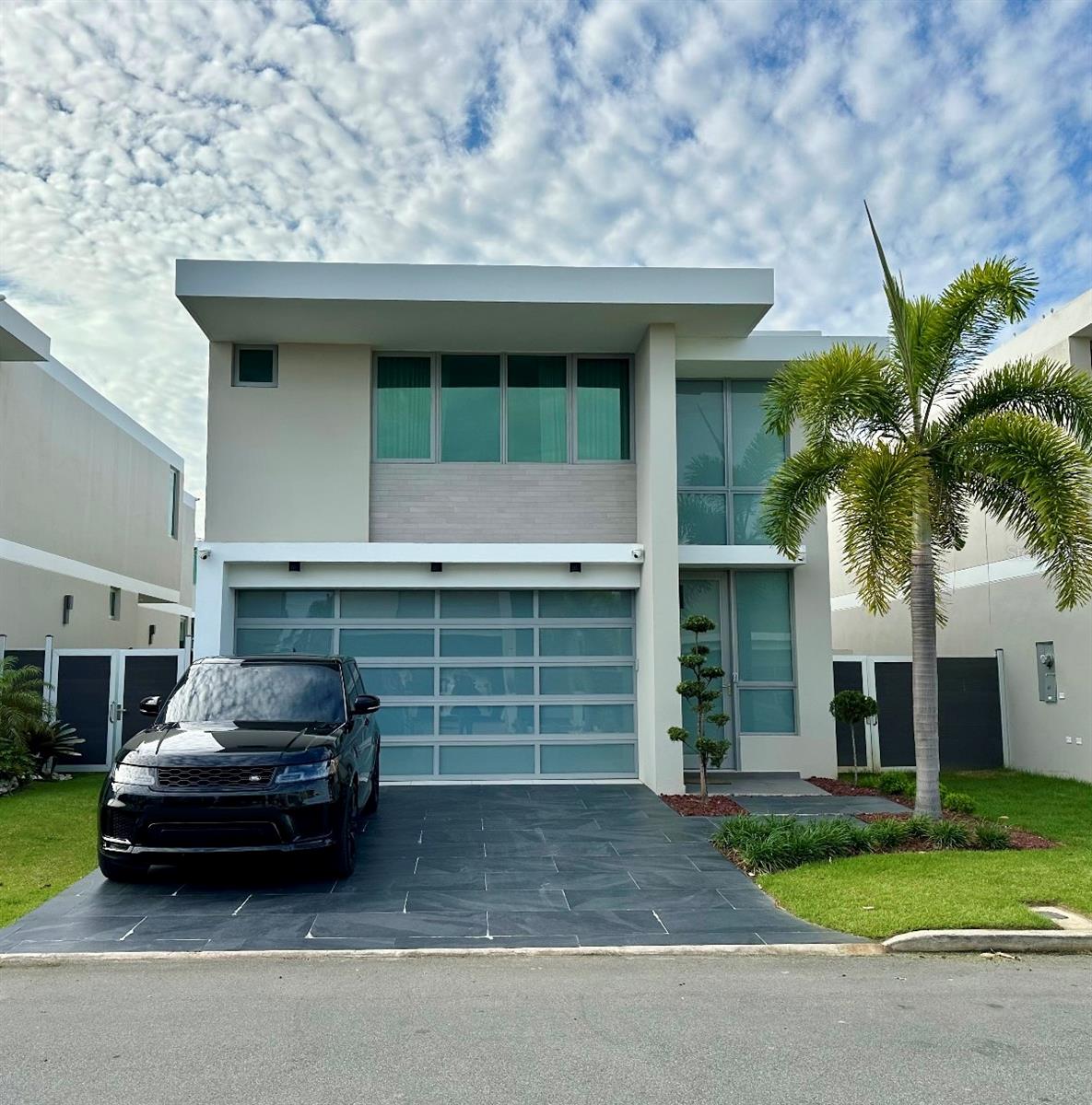 68 Riviera Village, PR
