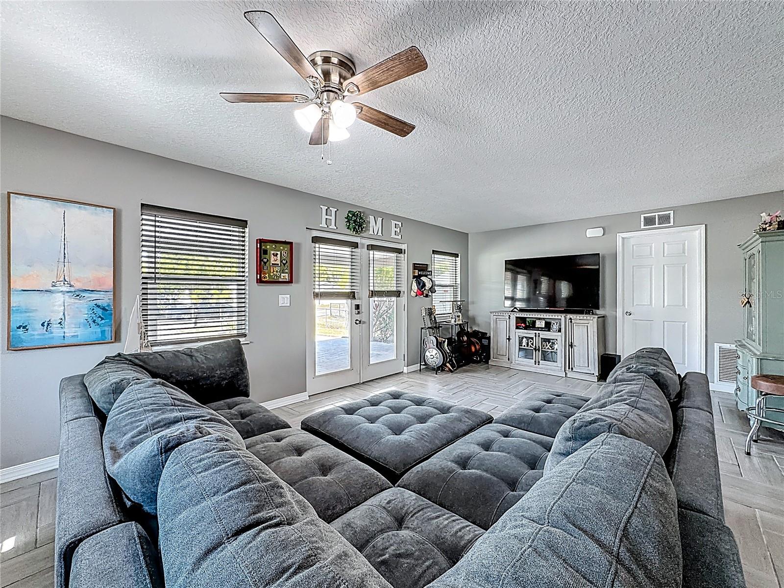 321 21st Street, FL