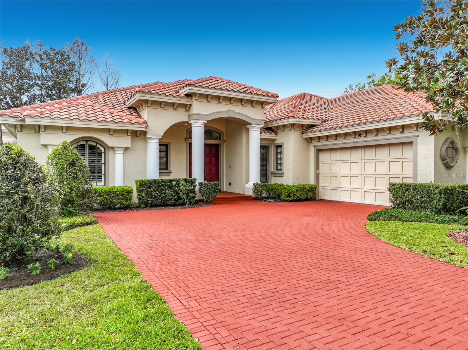 587 Broadoak Loop, FL