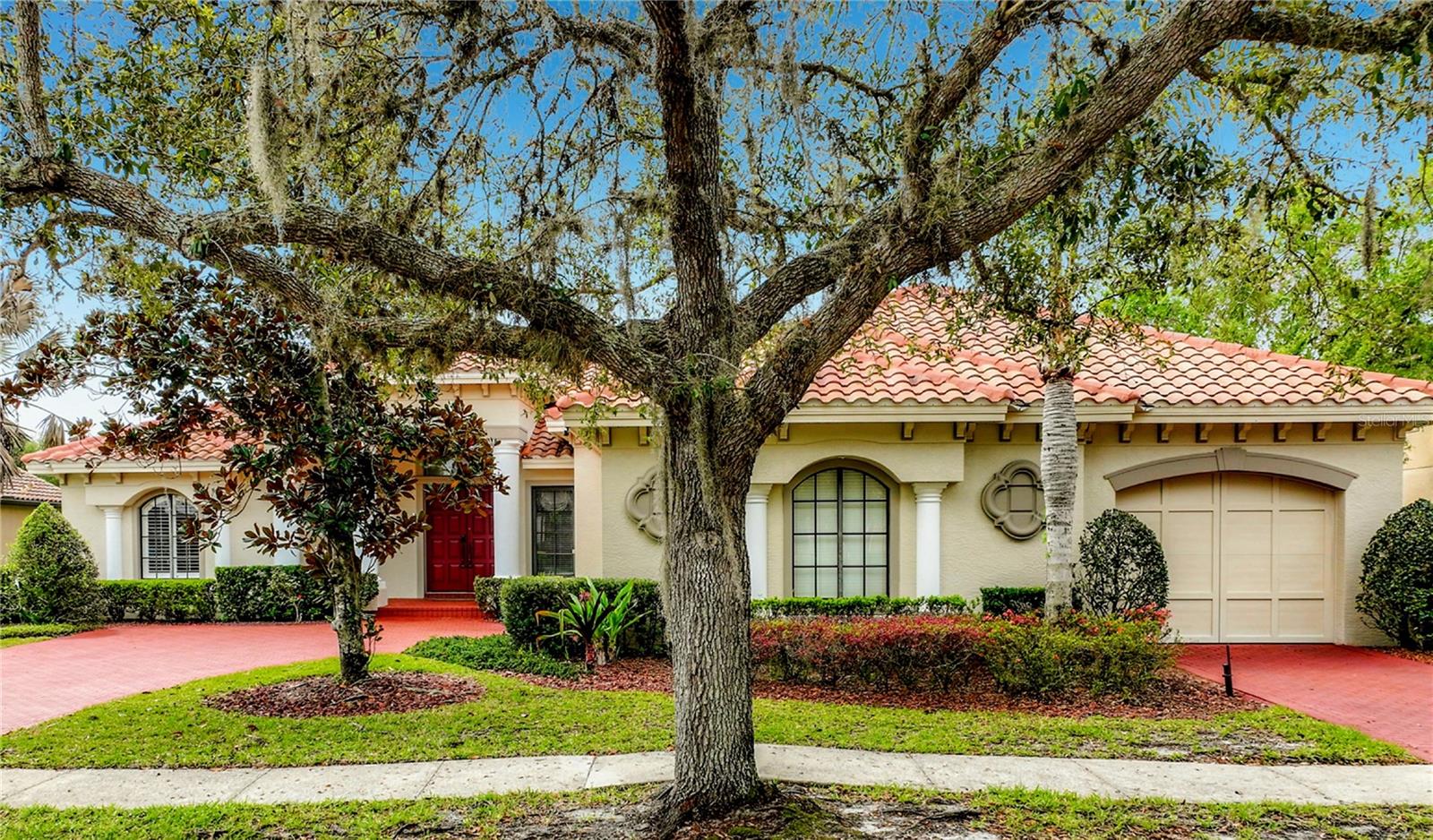 587 Broadoak Loop, FL