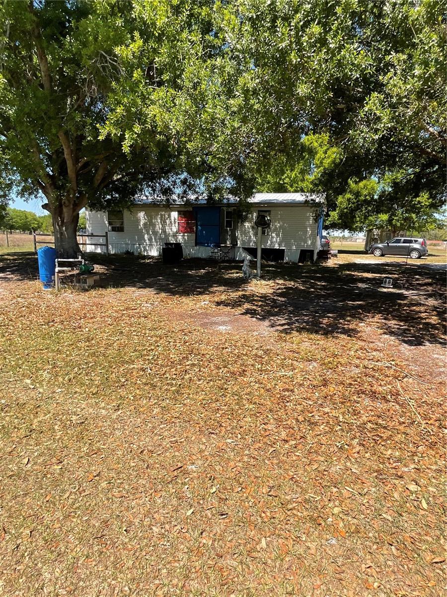 2735 Buck Dr, FL