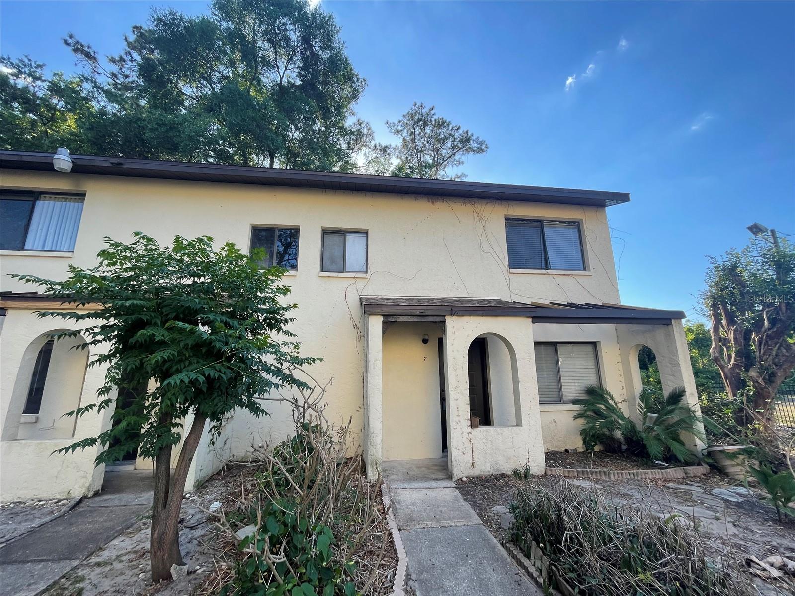 2735 Sw 35 Pl #1607, FL
