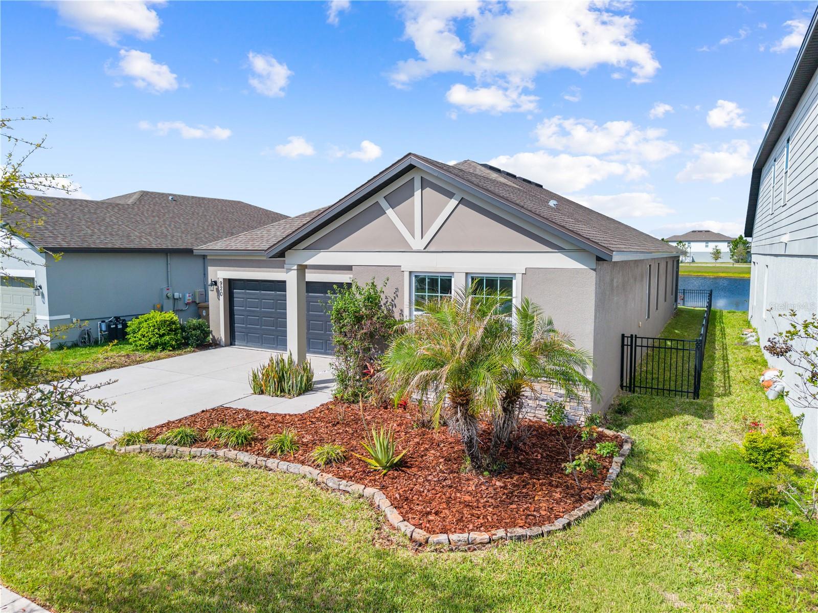 920 Livestock Loop, FL