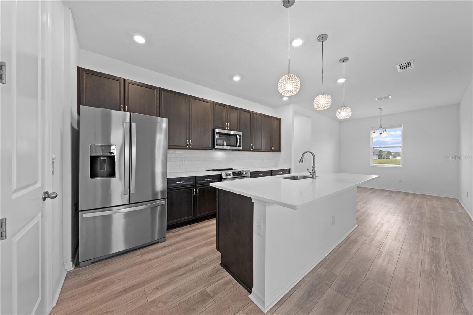 920 Livestock Loop, FL