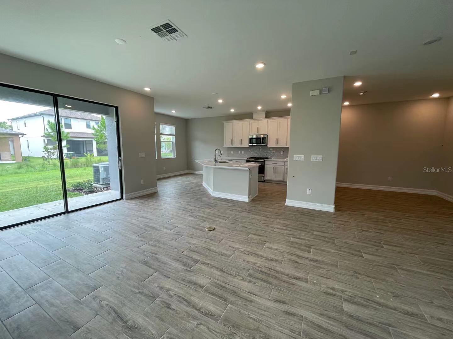 4612 Almada Lane, FL