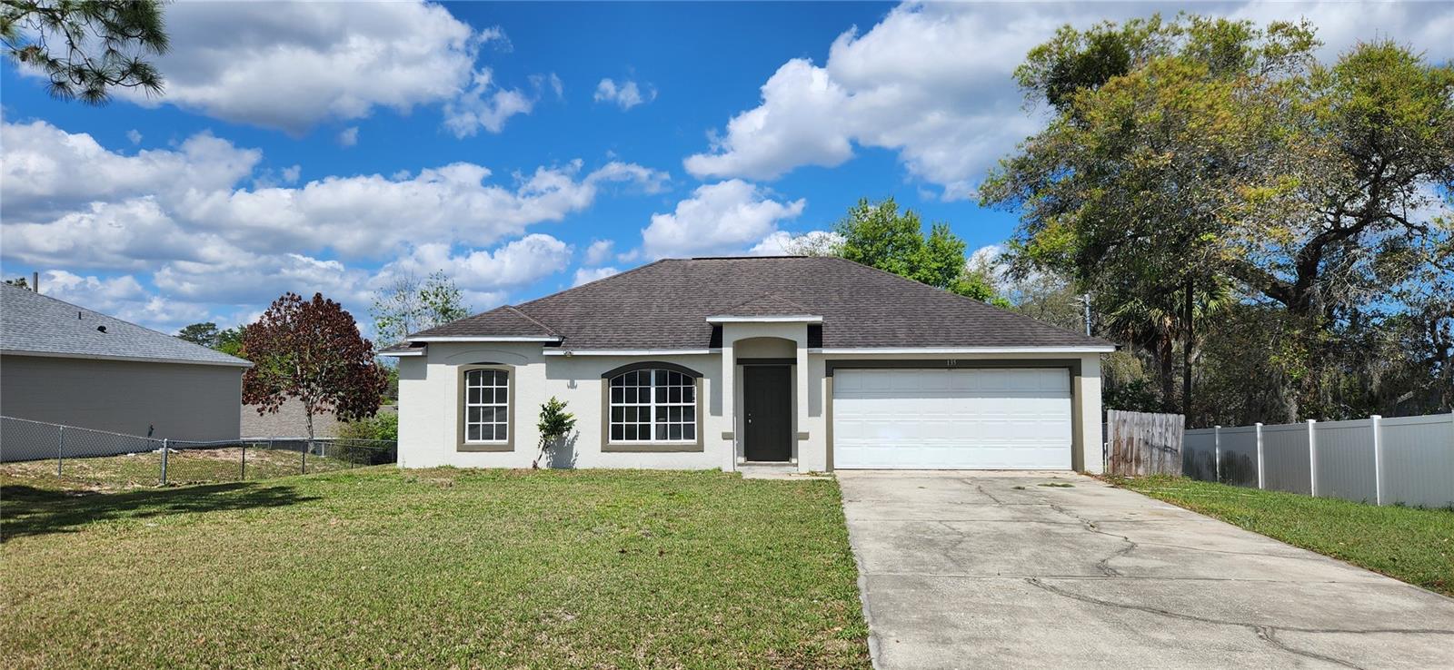 135 Larchmont Dr, FL