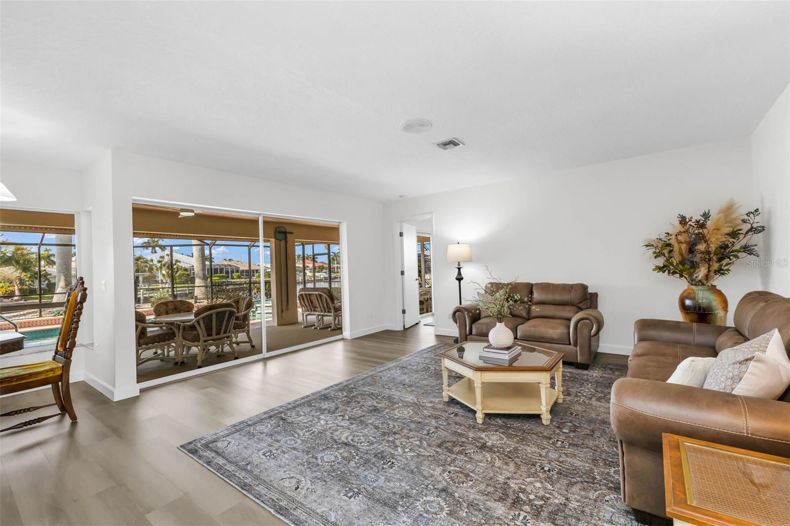 435 Caicos Drive, FL