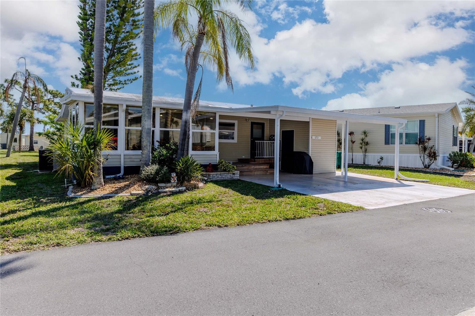 2100 Kings Highway Cres #693, FL