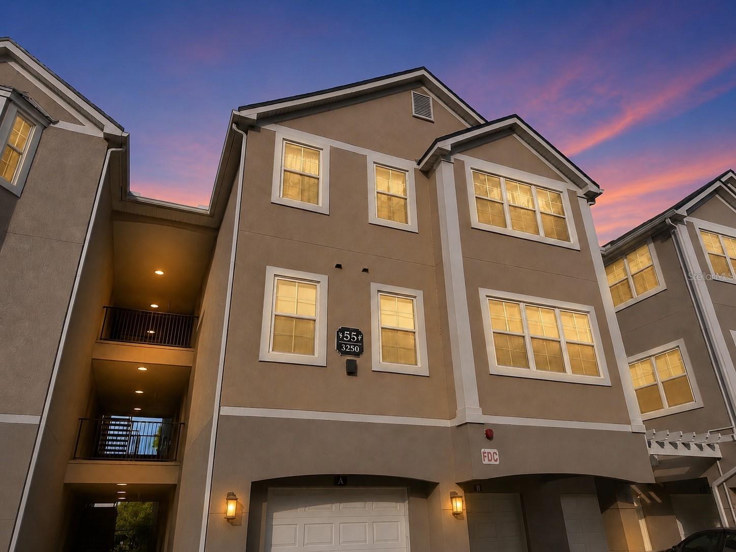 3250 Corona Village Way, FL