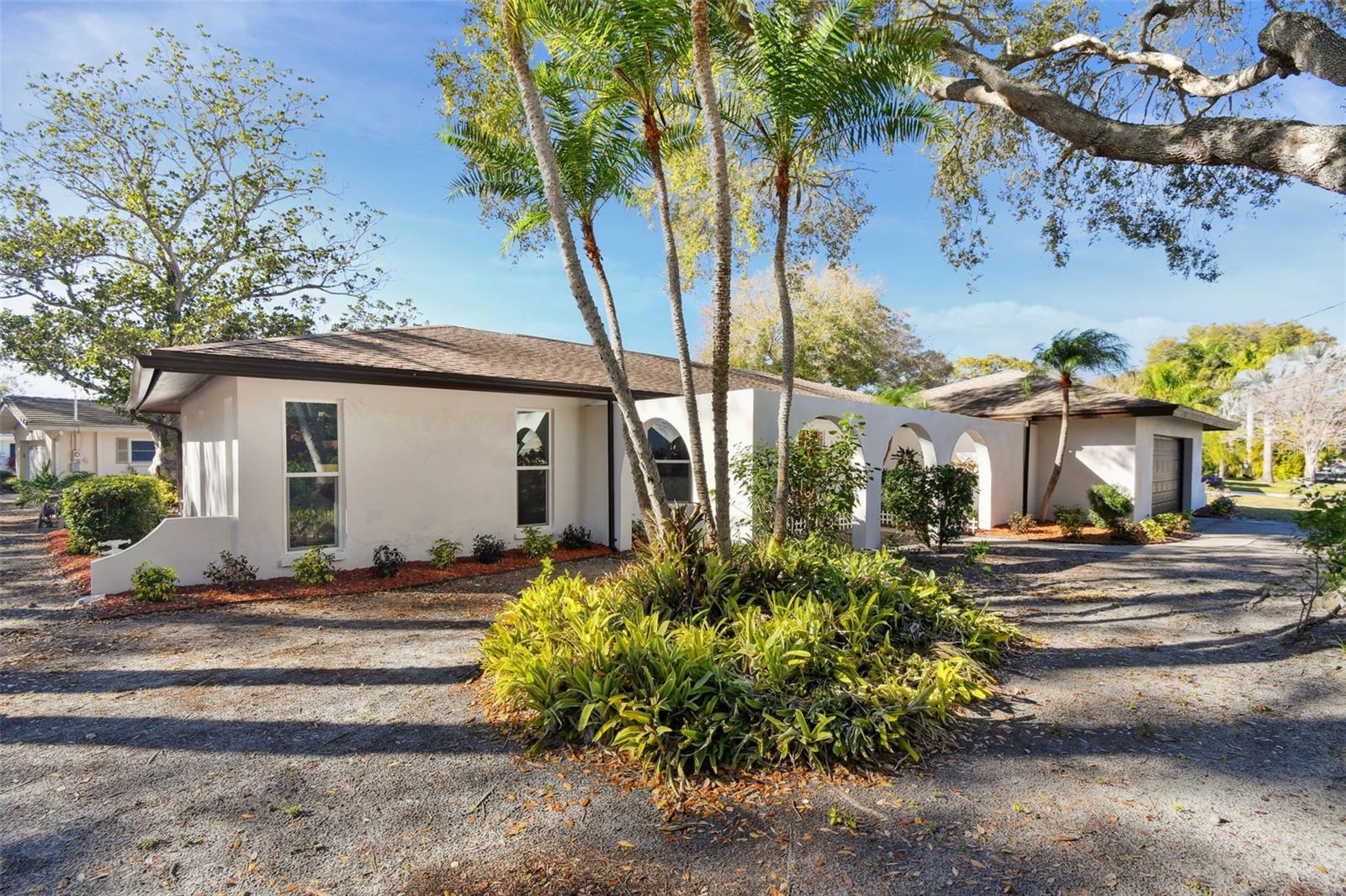 570 Casler Avenue, FL