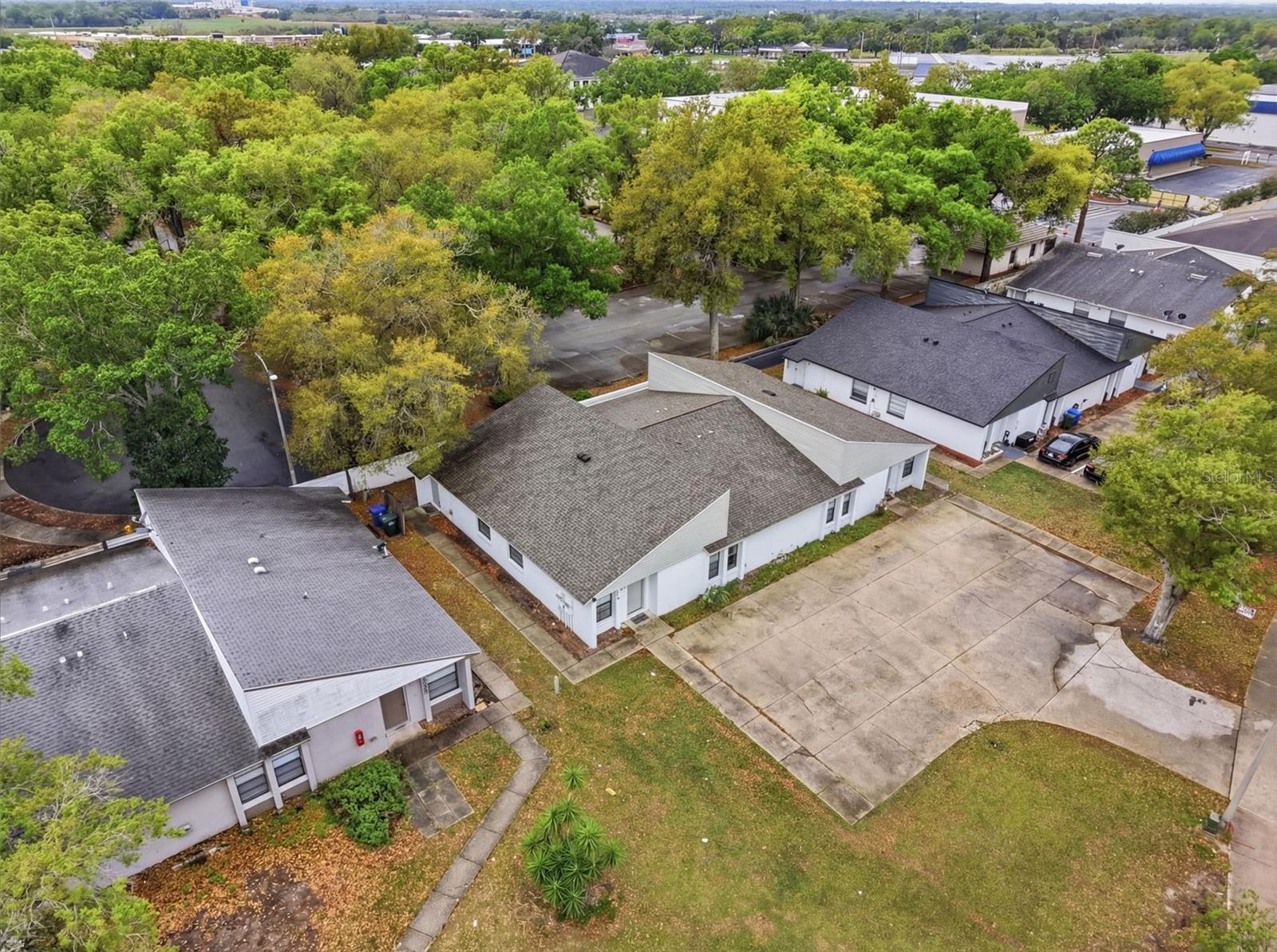 1912-1918 Crystal Grove Drive, FL