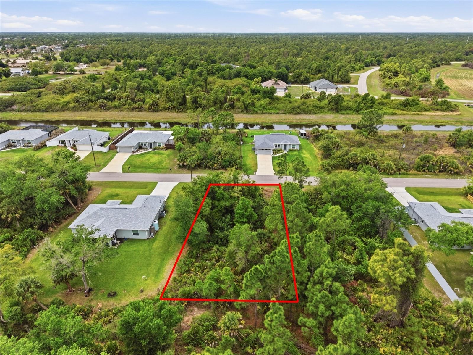 Lot #16 Sawyer Cir, FL