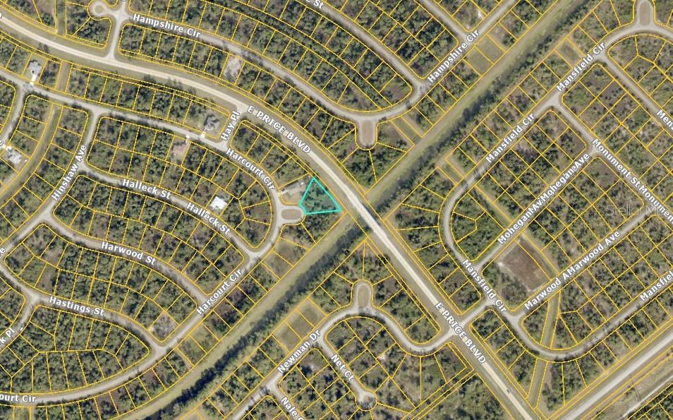 Harcourt Circle, FL