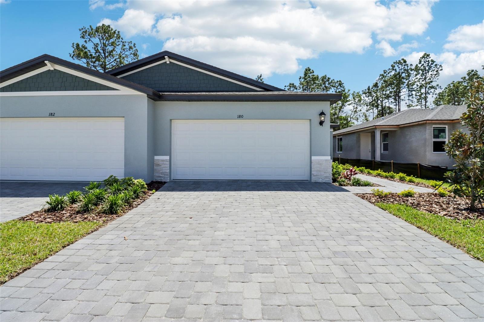 180 Parkhaven Dr, FL