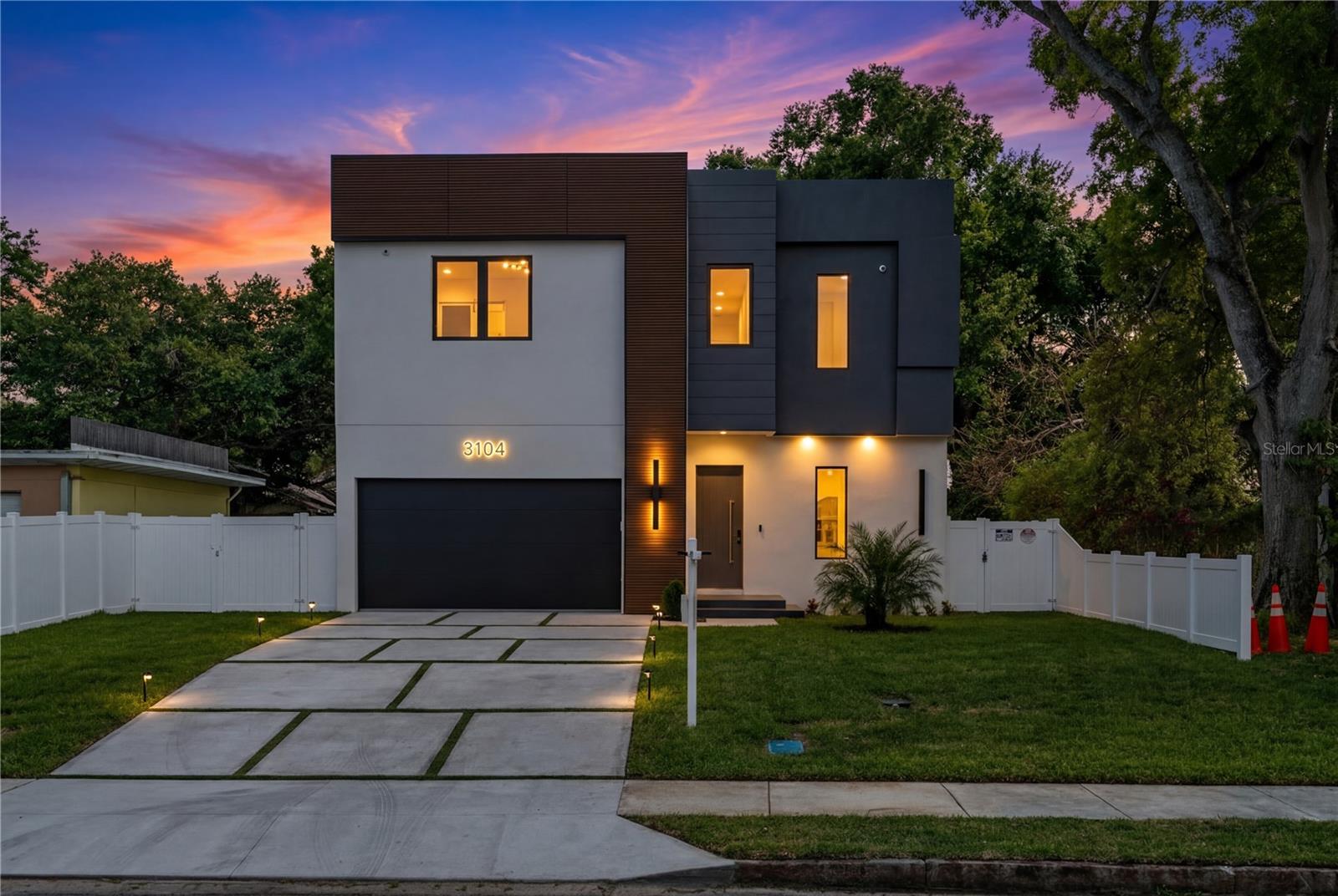 3104 Pine Street, FL