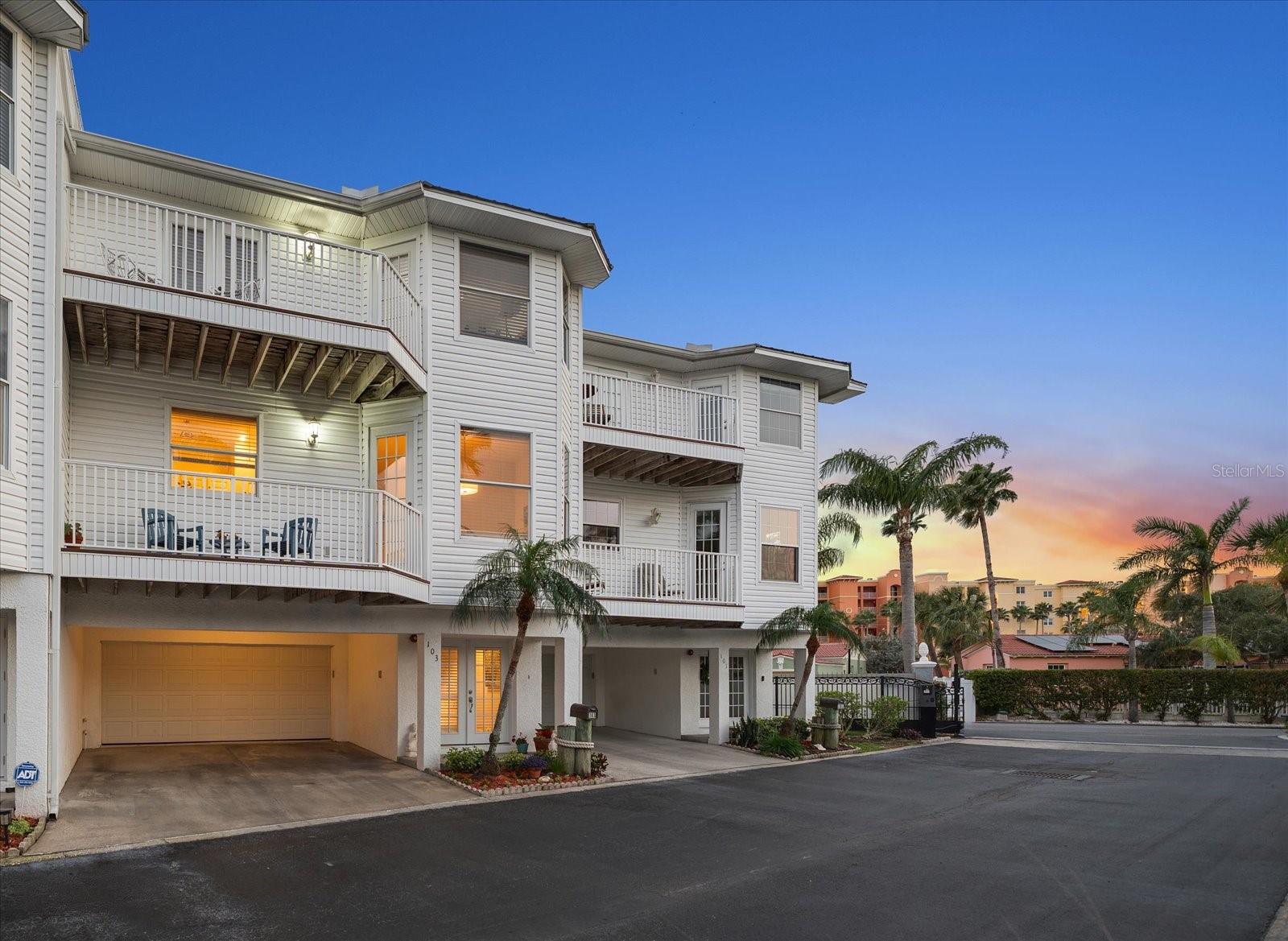 103 Shoals Cir, FL