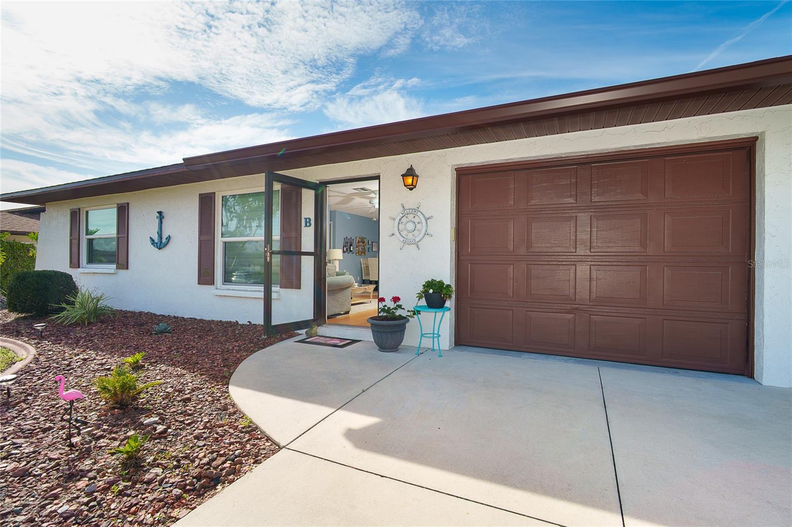203 High Point Dr #203b, FL