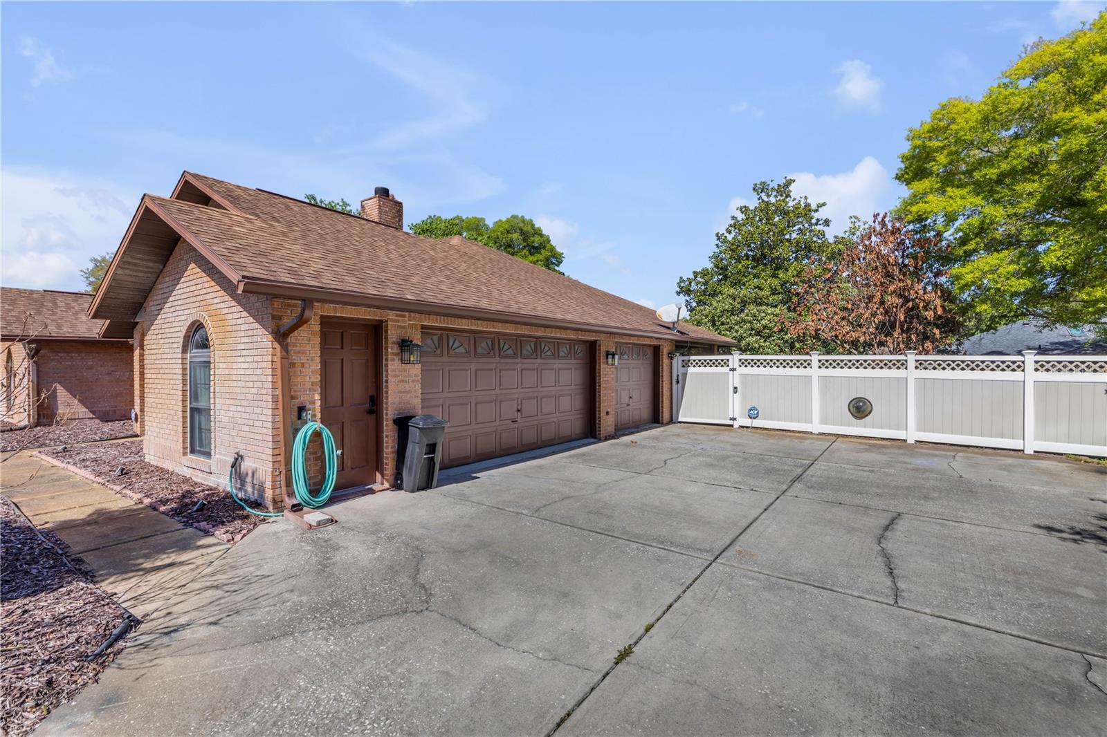 171 Live Oak Court, FL
