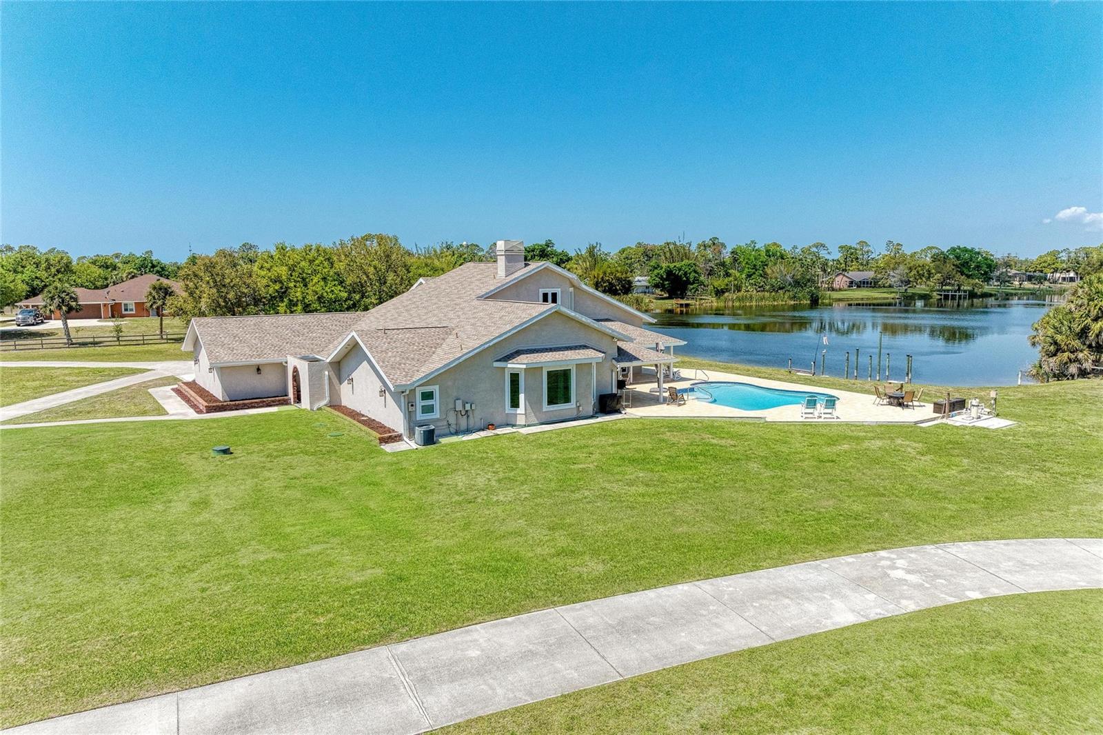 770 Buckskin Ct, FL