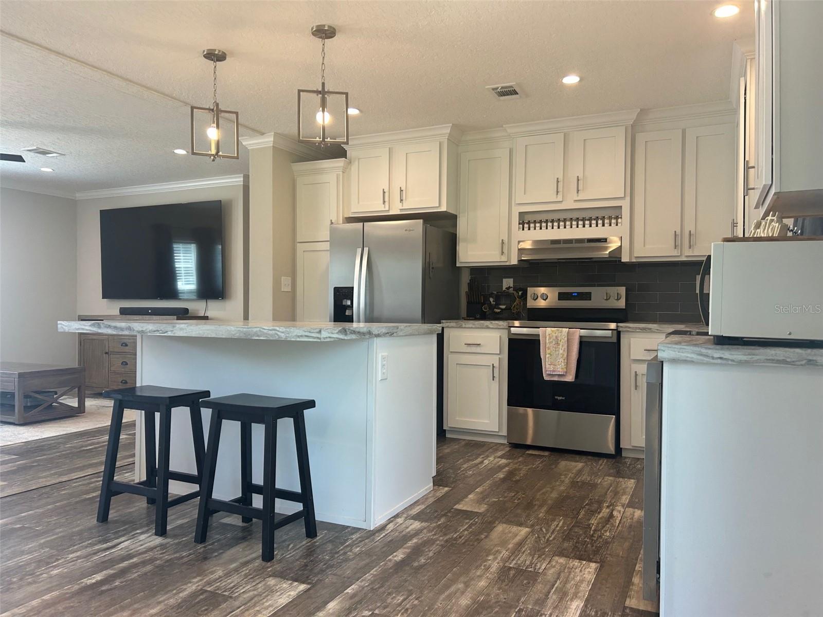 4601 Oak Street, FL