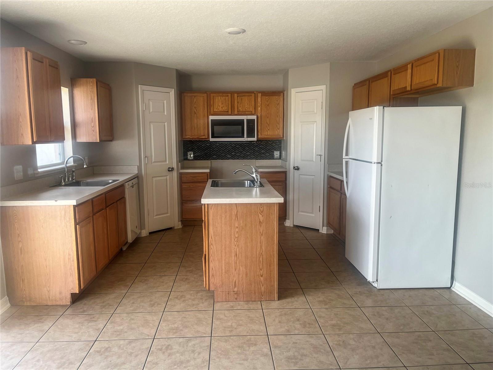 1624 Sterns Drive, FL