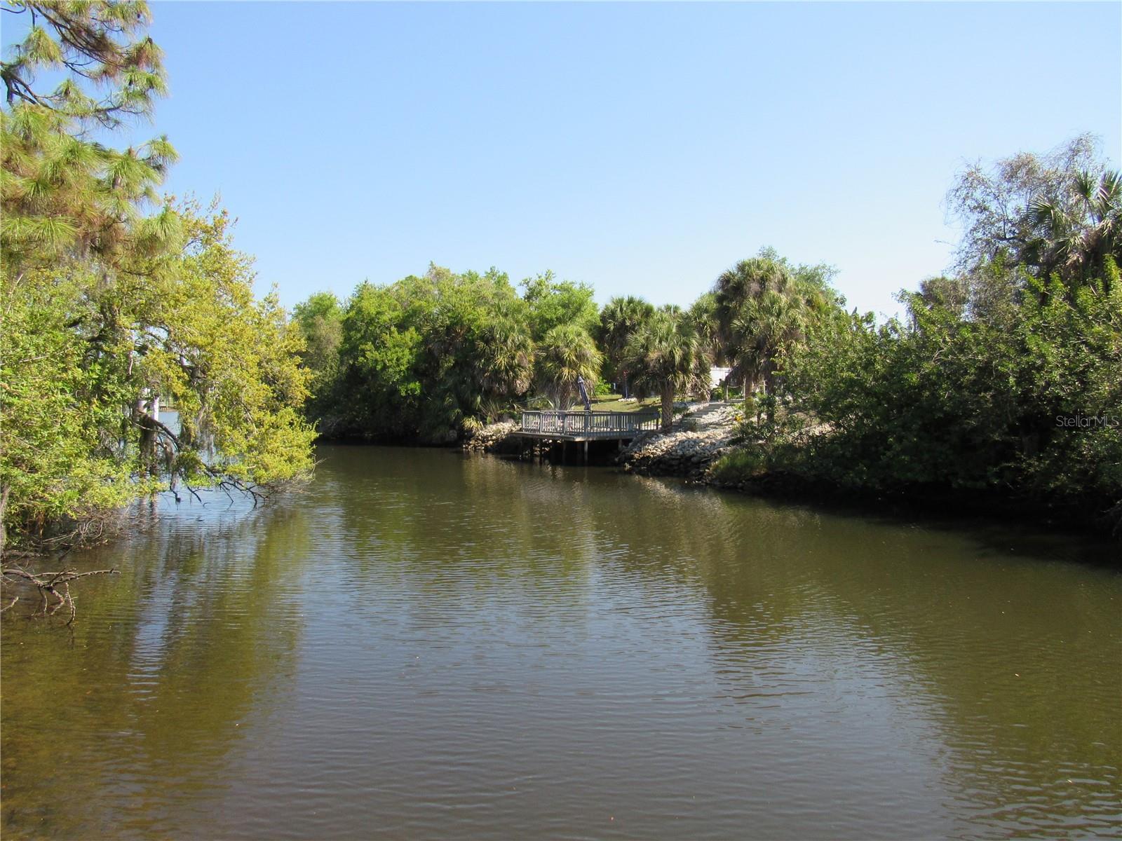 2074 & 2076 Como Street, FL
