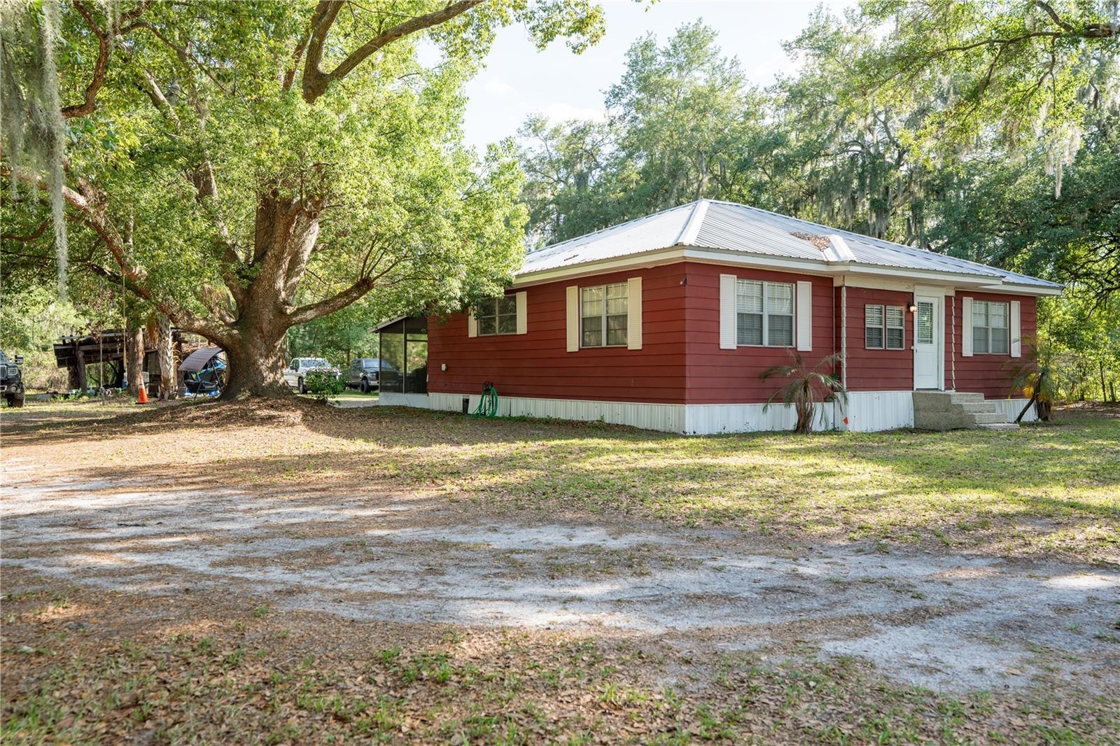 3520 Cribbs Drive, FL