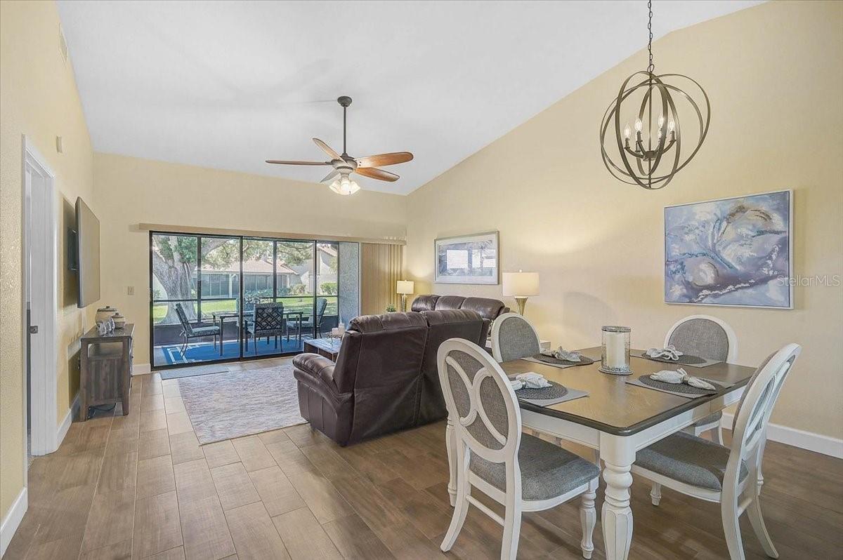 892 Country Club Circle, FL