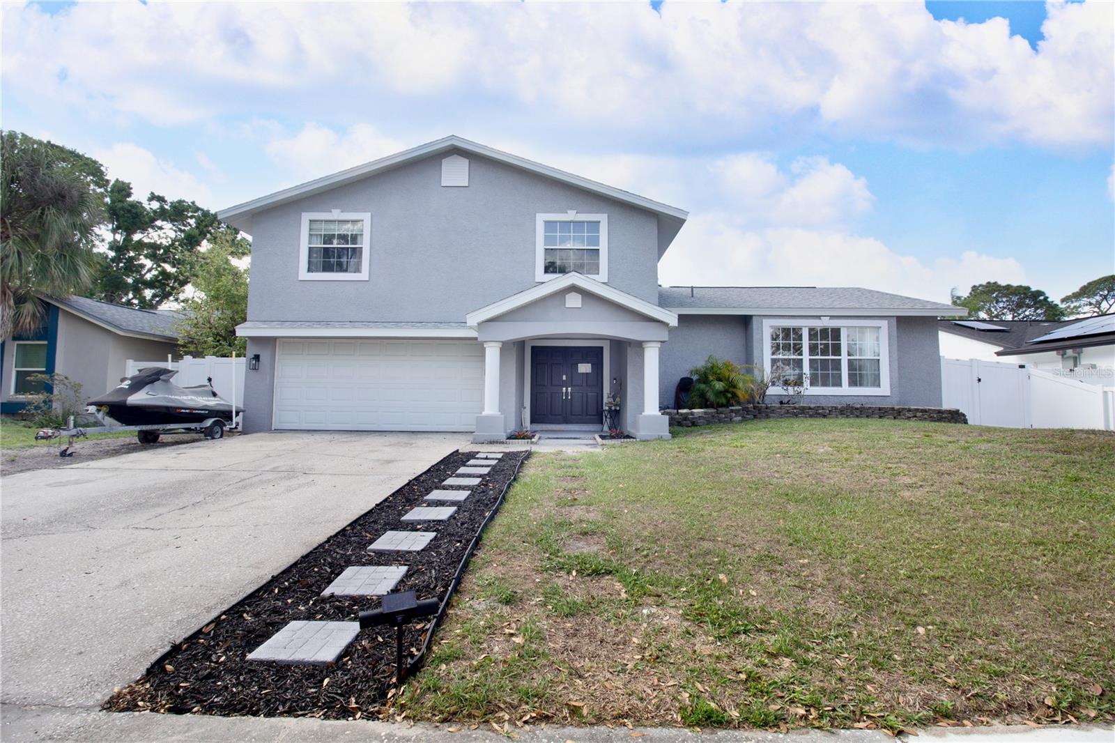 7018 Oakview Cir, FL