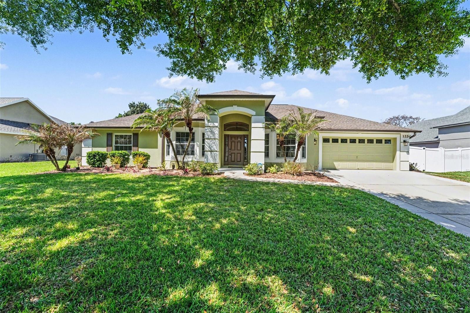 122 Costa Loop, FL