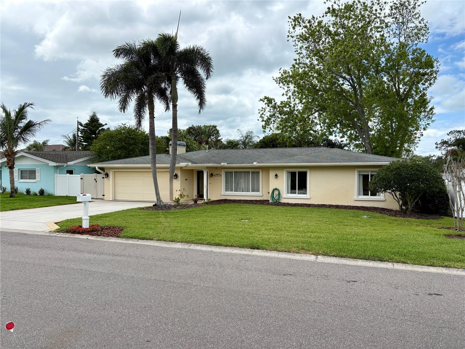 1348 High Bluff Dr, FL