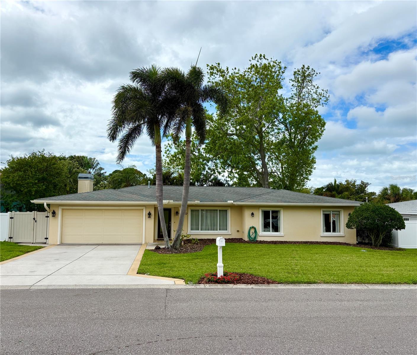 1348 High Bluff Drive, FL